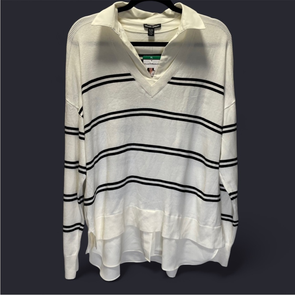 🌟NWT Hilary Radley Ivory and Black V-Neck Sweater